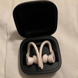 Beats by Dre White Earbud Headphones